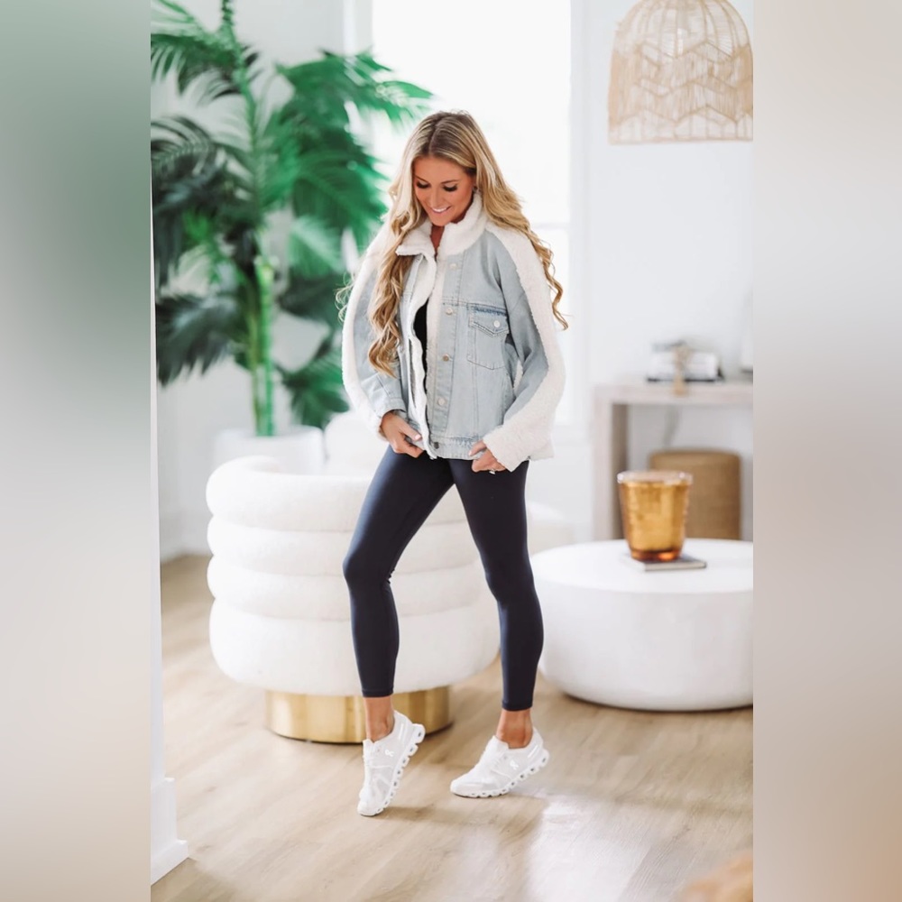 Sherpa Jean Jacket - Denim HAZEL & OLIVE